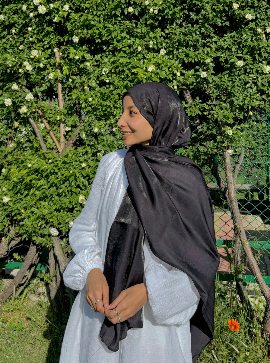 Black Organza Hijab – Modest Essentials